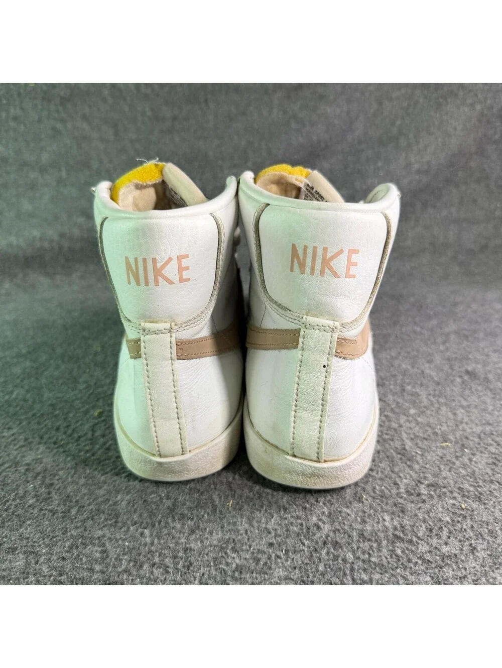 Nike blazer mid